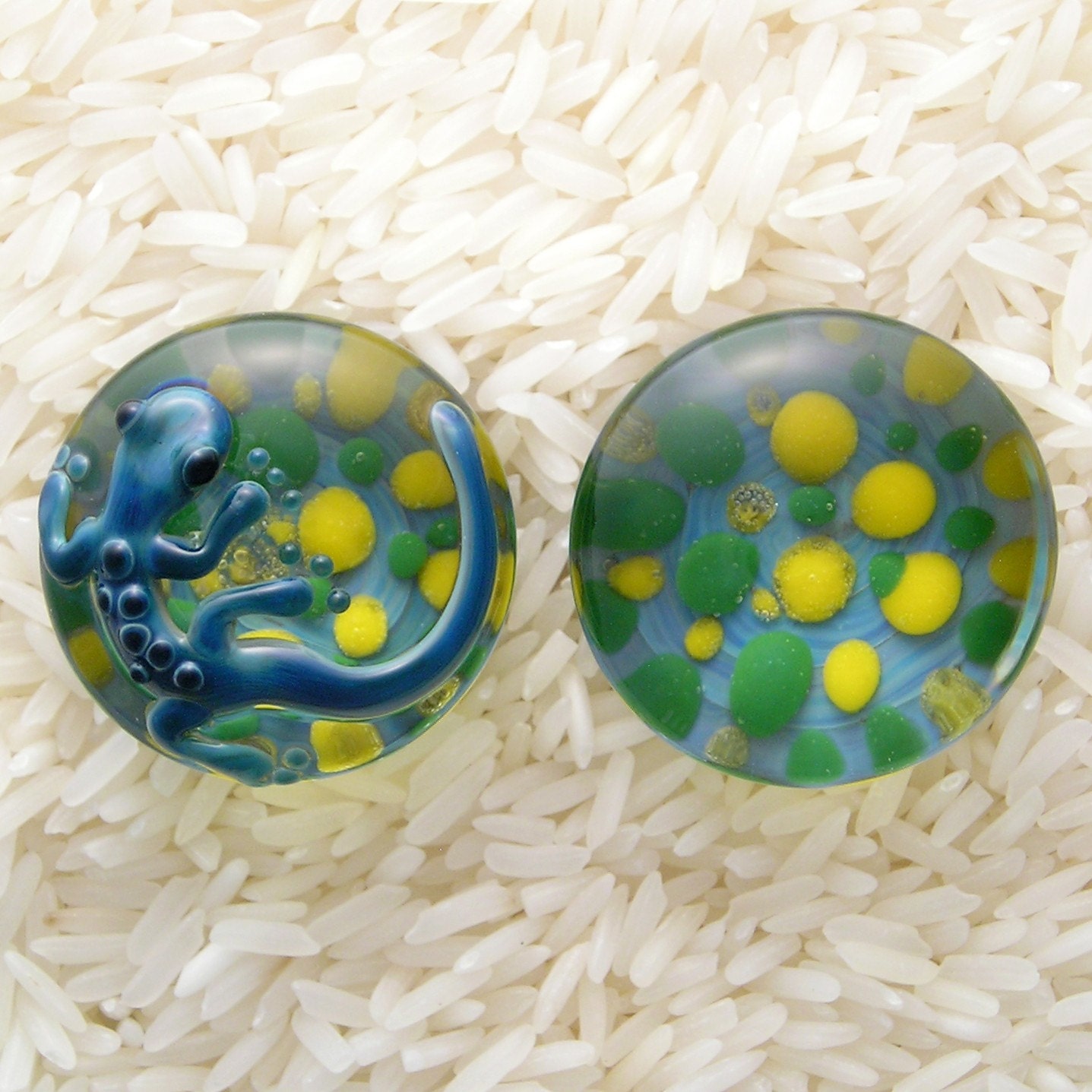 26mm Df Lampworked Borosilikat Glas Gecko Stecker von emblemglass