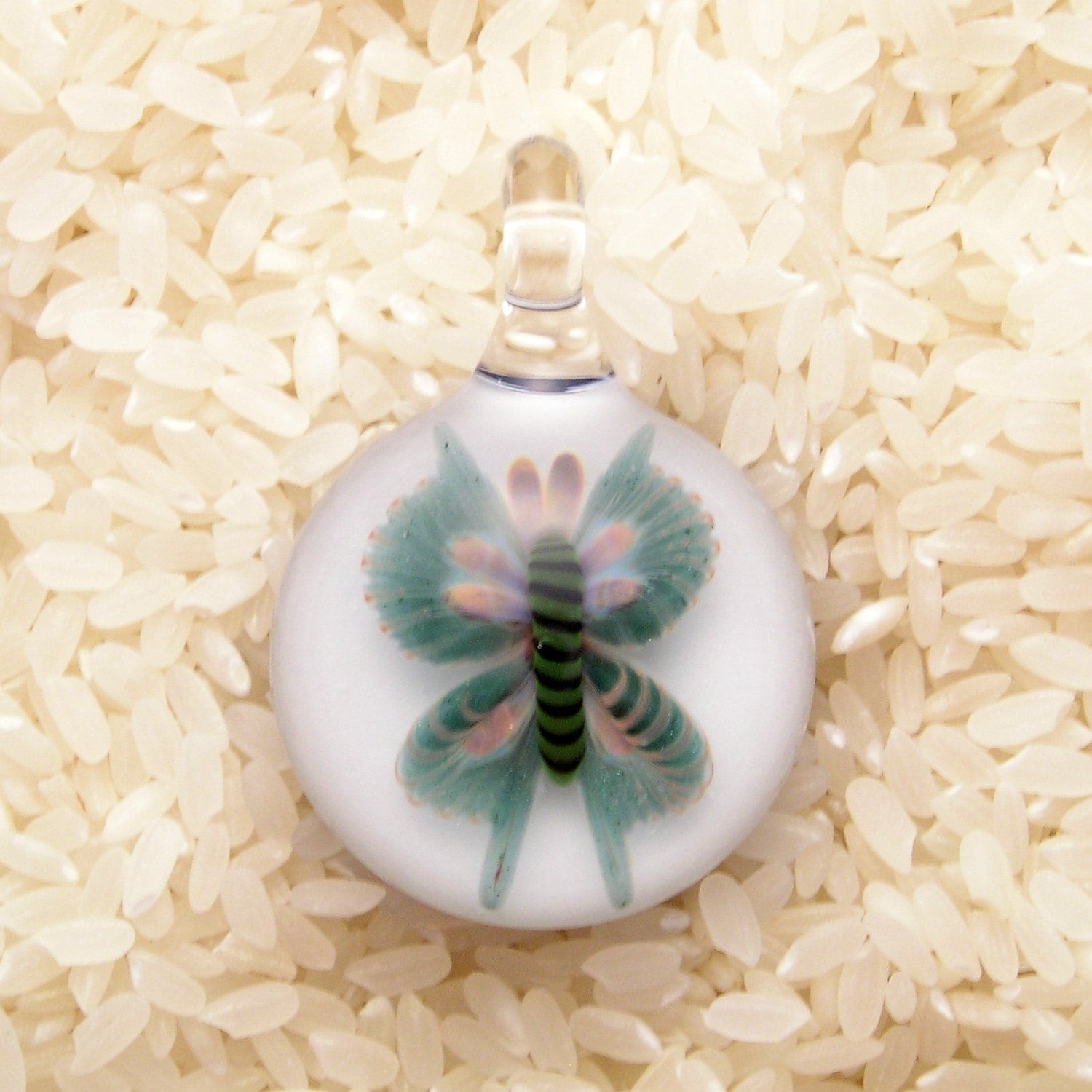 Emblem Ein Prachtexemplar Lampworked Borosilikatglas Schmetterling Anhänger von emblemglass