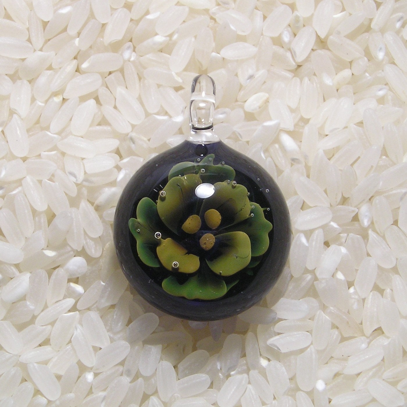 Emblem Lampworked Borosilicate Glass Pendant von emblemglass
