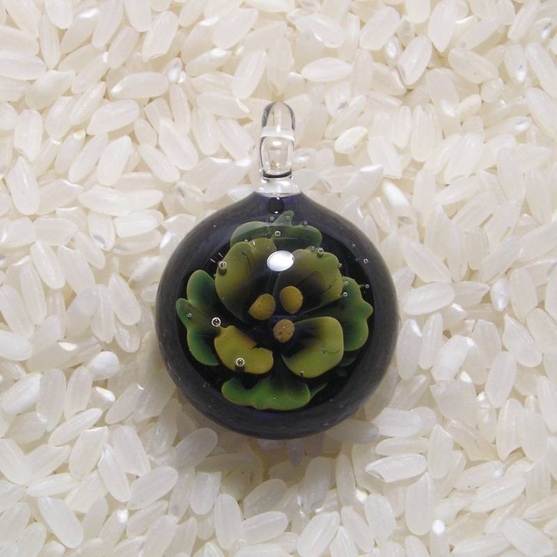 Emblem Lampworked Borosilicate Glass Pendant Emblem Lampworked Borosilicate Glass Pendant von emblemglass
