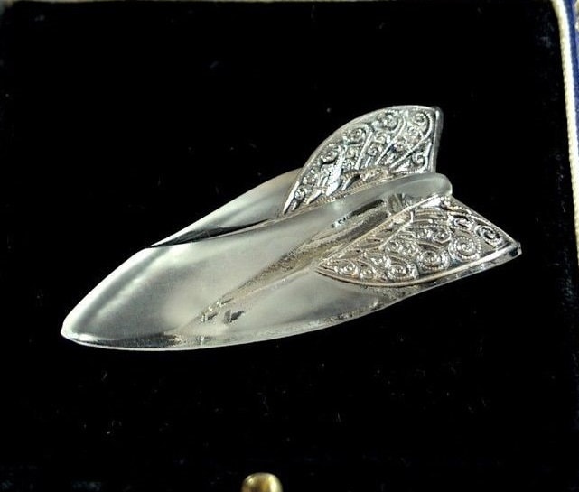 1920Er Jahre Kampfer Glas Rocket Clip/Halskette, 30 Vor Seiner Zeit Hergestellt. Nouveau Looks Like Rocket. 16 Möglichkeiten, Zu Tragen von emenow