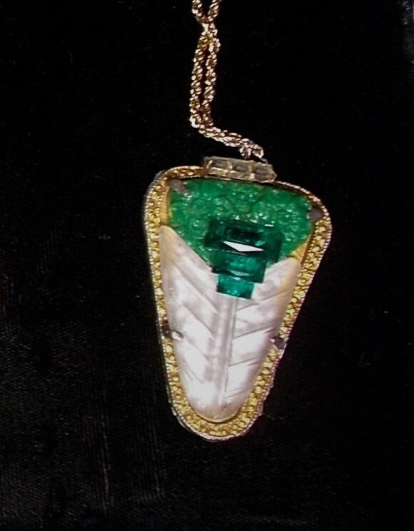 Sale 1920S Pfeil Kampfer Glas Smaragd & Celluloid Halskette Brosche Topf Metall Strass Stein Stufen Steine Fassung Großes Ooak von emenow