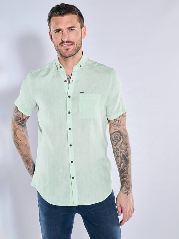 emilio adani Herren Kurzarm-Hemd aus Leinen grün regular uni Button Down emilio adani Herren Kurzarm-Hemd aus Leinen grün regular uni Button Down von emilio adani