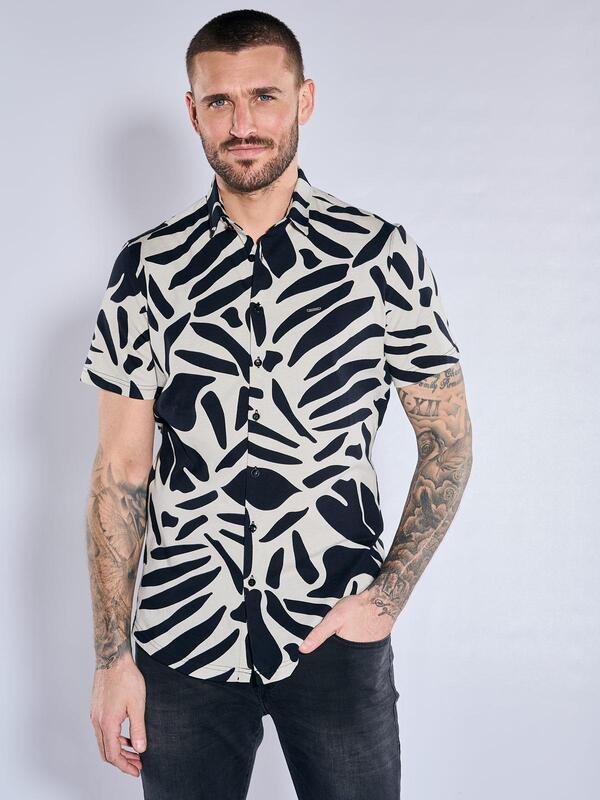 emilio adani Herren Kurzarm-Hemd slim fit beige gemustert Button Under emilio adani Herren Kurzarm-Hemd slim fit beige gemustert Button Under von emilio adani