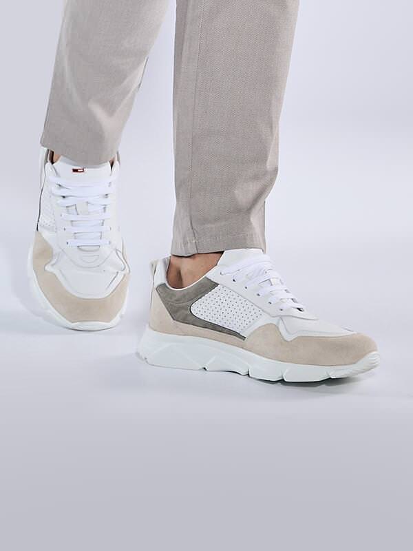 emilio adani Herren Sneaker aus Ledermix Weiß regular gemustert von emilio adani