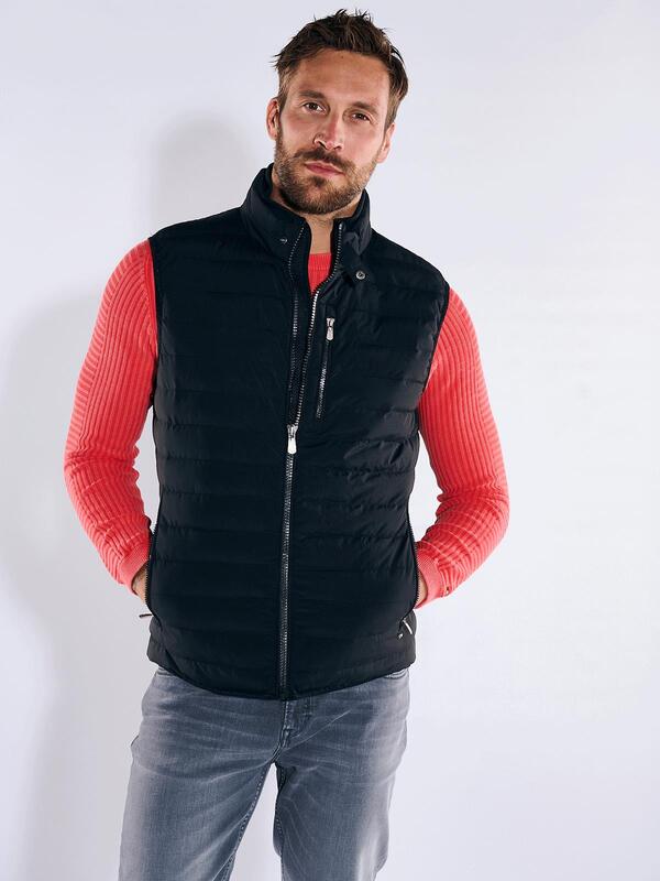 emilio adani Herren Steppweste regular schwarz uni emilio adani Herren Steppweste regular schwarz uni von emilio adani