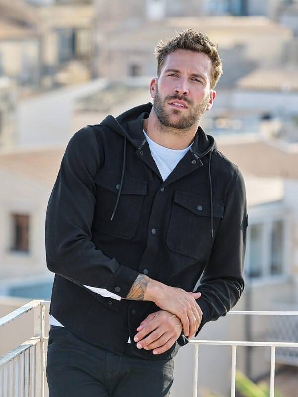 emilio adani Herren Sweatjacke mit Brusttaschen Schwarz slim fit uni Kapuze von emilio adani