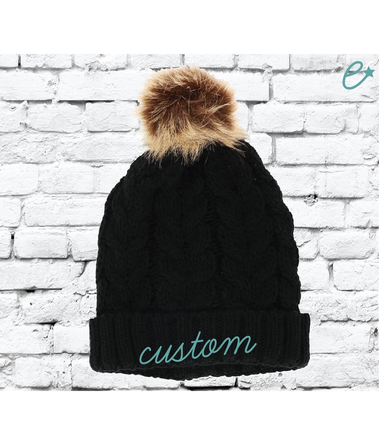 Benutzerdefinierte Pom Beanies Schwarz Alle Kabel Weibliche Mützen Monogramm Womens Benutzerdefinierte Stickerei Hüte von empowerprinting