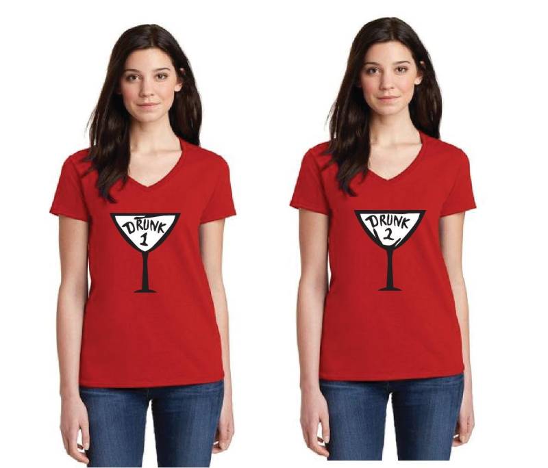 Drunk 1 Und 2 Martini T-Shirt Fun Party Frauen Mit V-Ausschnitt Lockerer Passform von empowerprinting