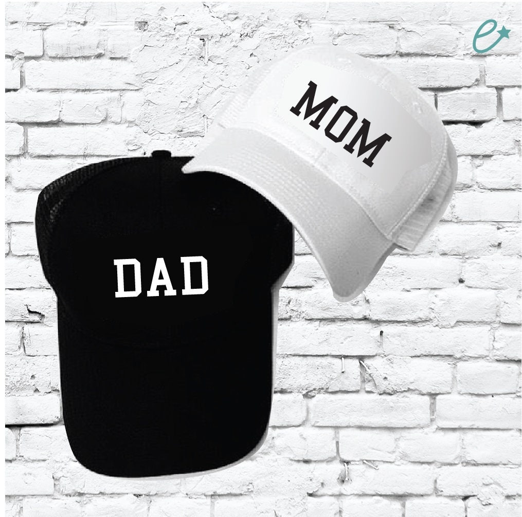 Mama Und Papa Ehe Paar Custom Trucker Hats Mesh Back Hat Mit Snapback Familie Mama Und Papa Ehe Paar Custom Trucker Hats Mesh Back Hat Mit Snapback Familie von empowerprinting
