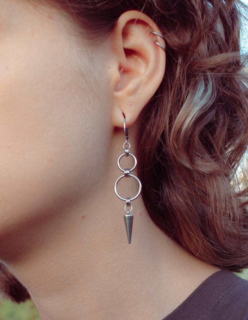 Hängeohrringe Mit O-Ringen & Spike | Einzeln/Paar | Silber Hoop O-Ring Ohrringe Im Gothic-Punk-Grunge-stil Edelstahl Handgemacht von endlesscircleJewelry