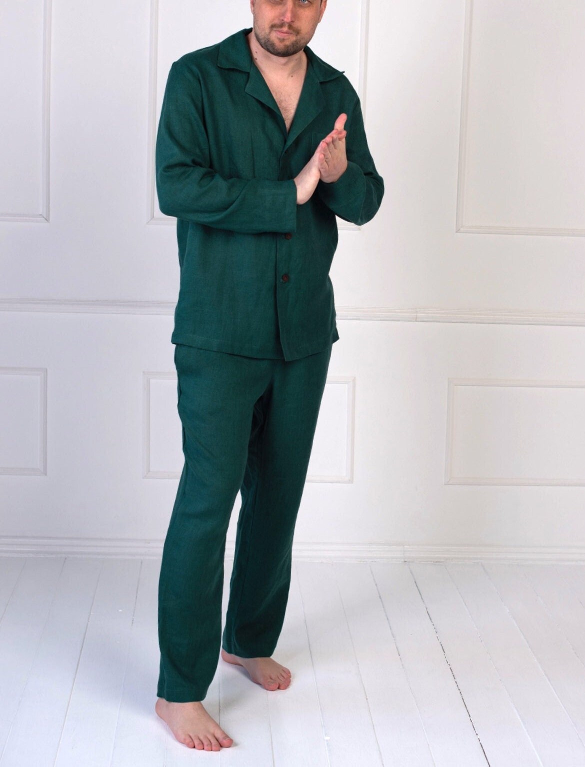 Leinenschlafanzug Set Für Männer/Einfache Nachtwäsche Leinenjacke Circinus Und Leinenhose Scutum Leinenschlafanzug Set Für Männer/Einfache Nachtwäsche Leinenjacke Circinus Und Leinenhose Scutum von endlesslinen