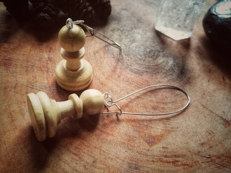 Ohrhänger Schachmatt Schachfigur Bauer Weiß Schach Ohrhänger Schachmatt Schachfigur Bauer Weiß Schach von endorphineee
