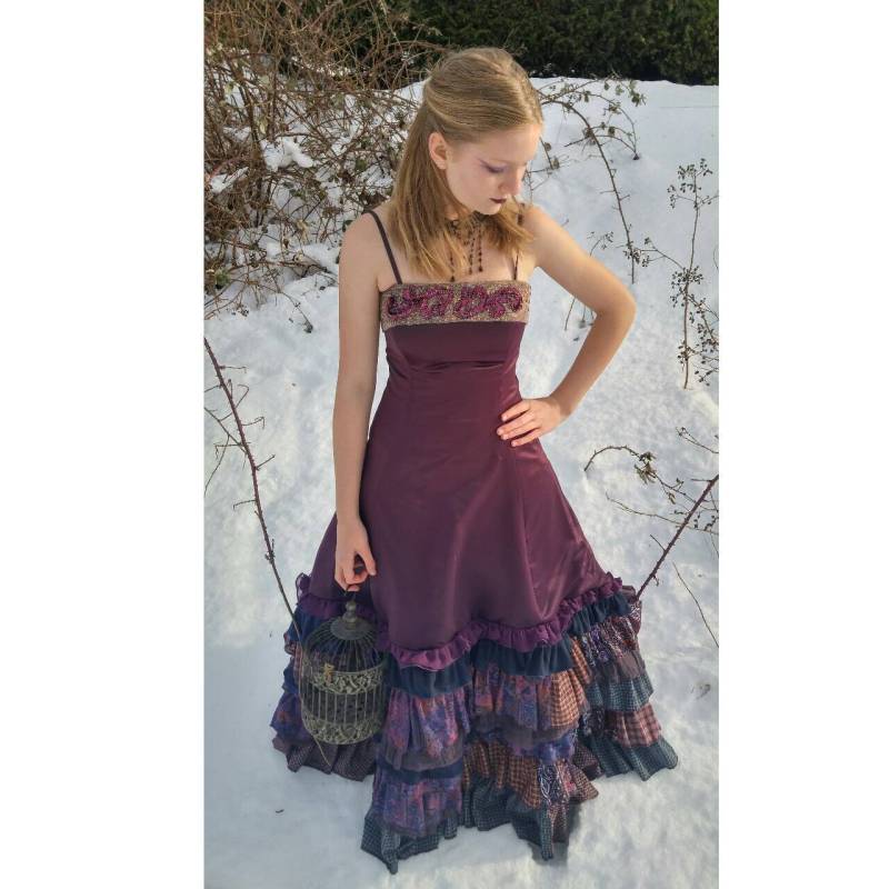 Upcycled Steampunk-Kleidung, Lila Rüschenkleid, Umfunktioniertes Kleid Veränderte Mode, Abendkleid Mit Rüschen, Damen Sz 6 von enduredesigns