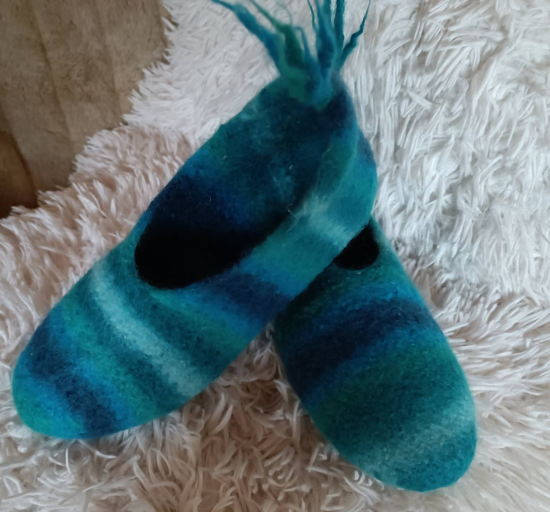 Filzhausschuhe "Orient" in Türkis von englskreativwelt