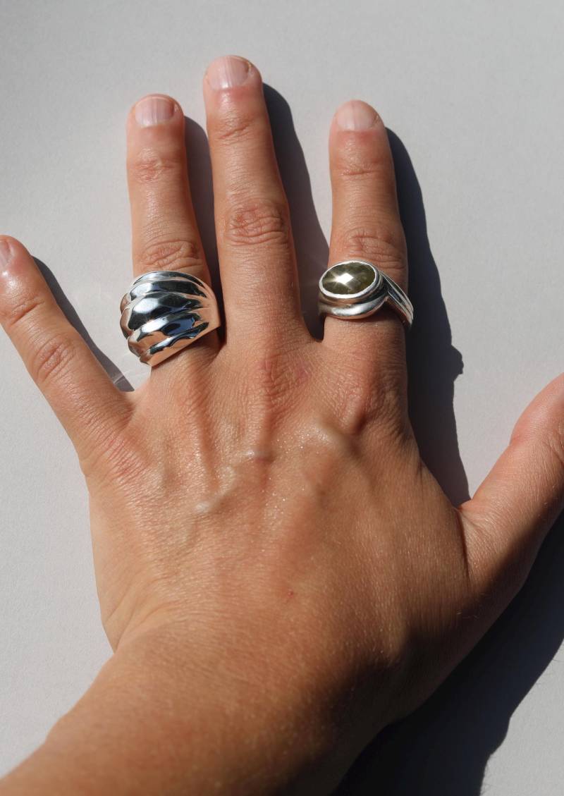 Gehämmerter Vintage Modernist Silber Ring Breites Band, Größe 5.75 von enhei