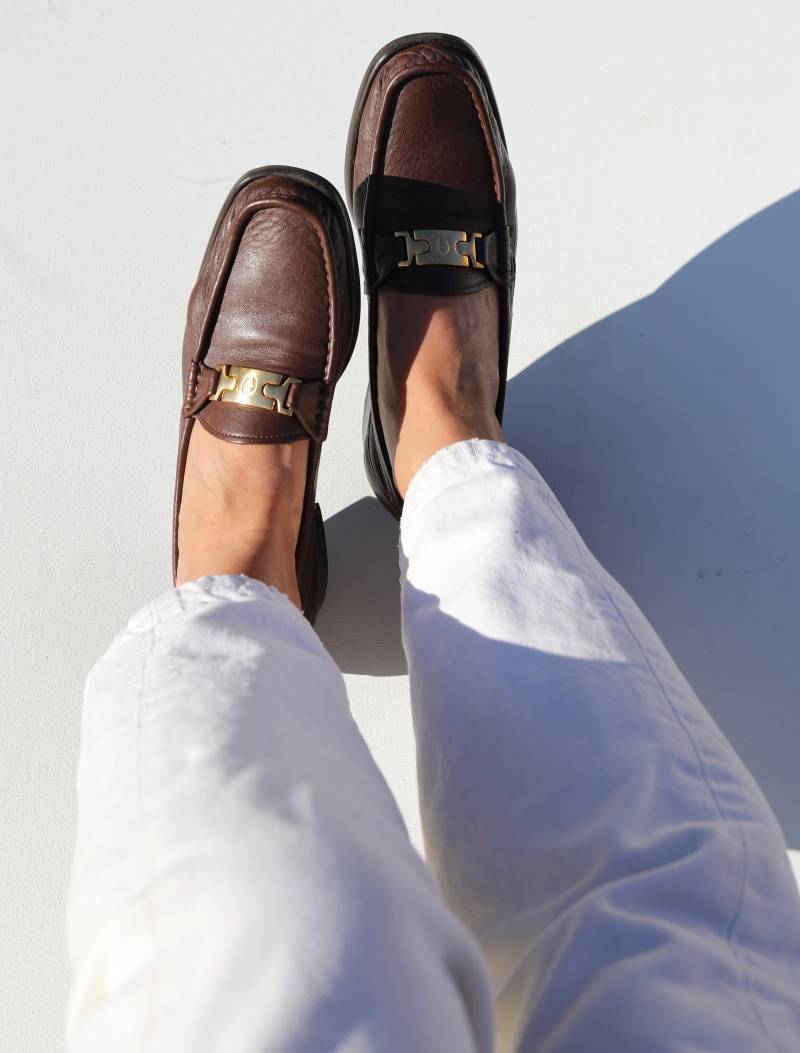 Vintage Etienne Aigner Leder Loafers 90Er Jahre Braune Slip-Ons | 7, 5M Elegante Penny Loafer von enhei