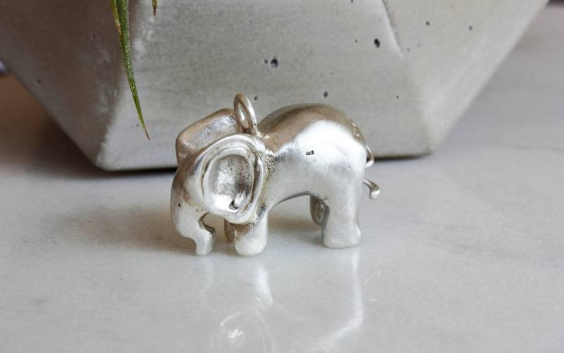 Baby Elefant Halskette | Handgemachter Silber Tierkette Geschenk Zur Geburt von eniJewellery