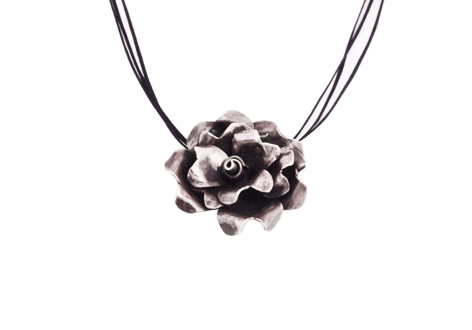 Rose Silber Halskette Rose Silber Halskette von eniJewellery