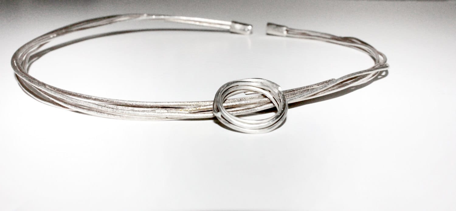 Verdrahtete Halskette Im Erdigen Stil Verdrahtete Halskette Im Erdigen Stil von eniJewellery