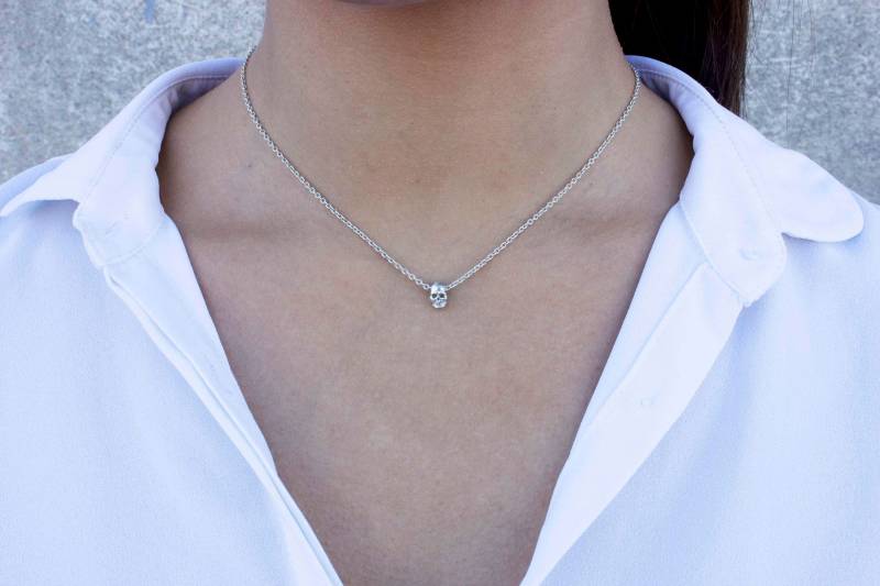 Winzige Schädel Halskette | Elegante Silber Zierliche Zarte Winzige Schädel Halskette | Elegante Silber Zierliche Zarte von eniJewellery