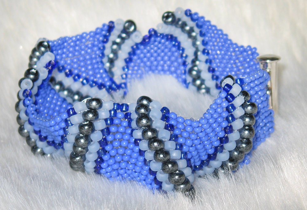 Armband Mit Wellenstruktur Armband Mit Wellenstruktur von enlora