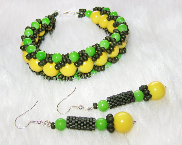 Sommerliches Gelbes Und Grünes Armband Ohrringe Set Sommerliches Gelbes Und Grünes Armband Ohrringe Set von enlora
