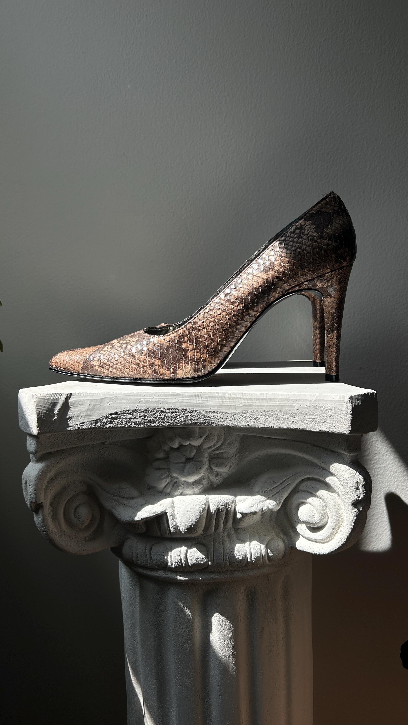 Vintage 90Er Jahre Leder Schlangenleder Pumps | Spitze Minimalist Stille Luxus Arbeitskleidung Y2K von enterportale