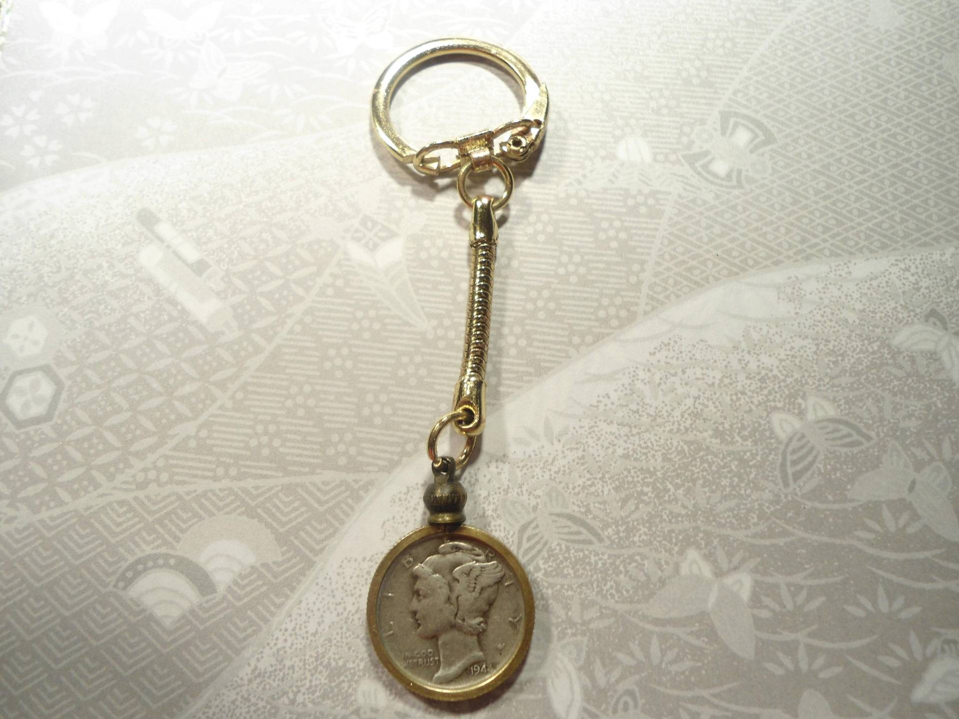 1 Goldpierte Mercury Dime Key Ring Mit Silber 1 Goldpierte Mercury Dime Key Ring Mit Silber von epicvintagejewelry