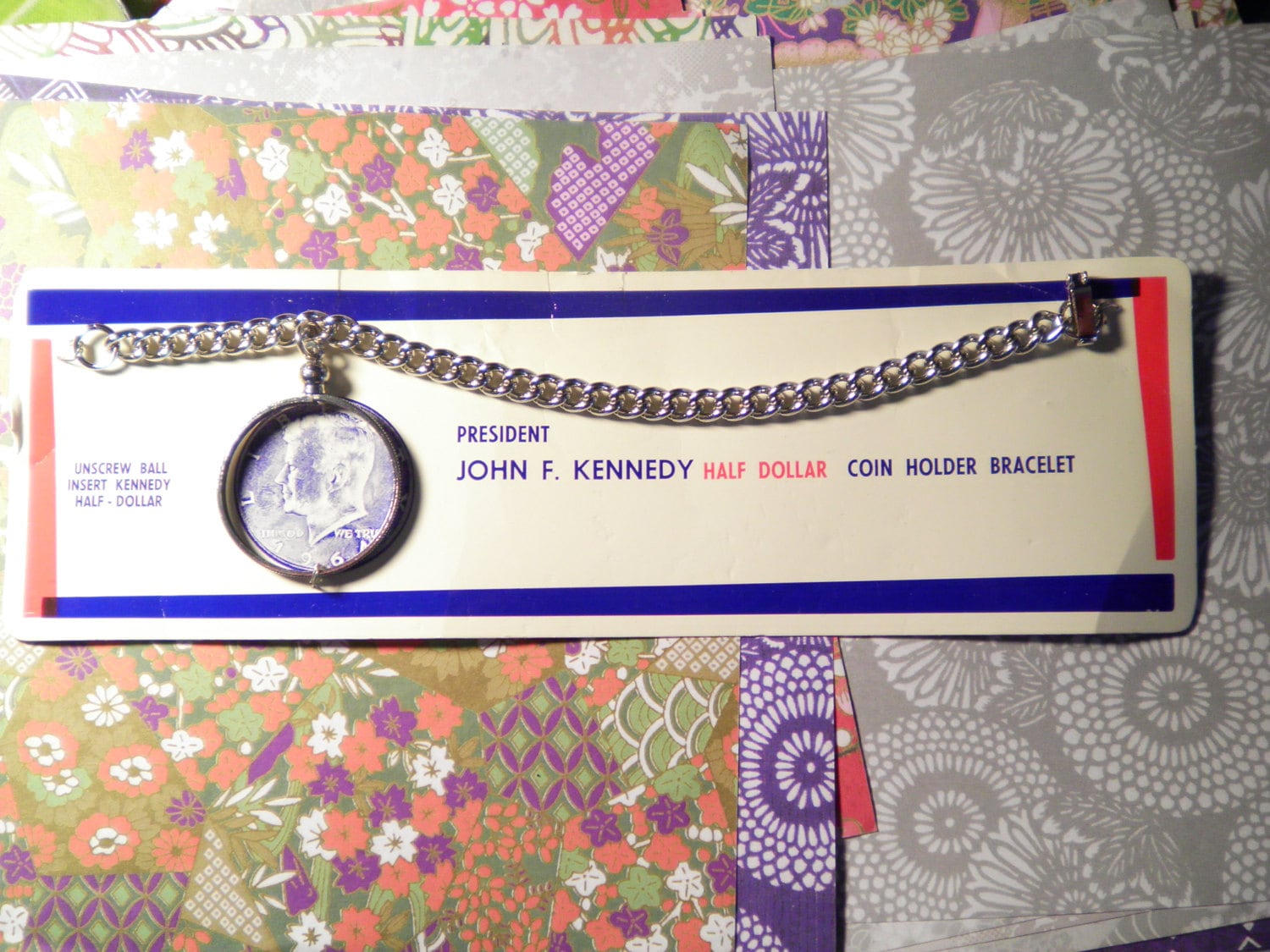 1 Kennedy Hallf Dollar Münze Halter Armband 1 Kennedy Hallf Dollar Münze Halter Armband von epicvintagejewelry