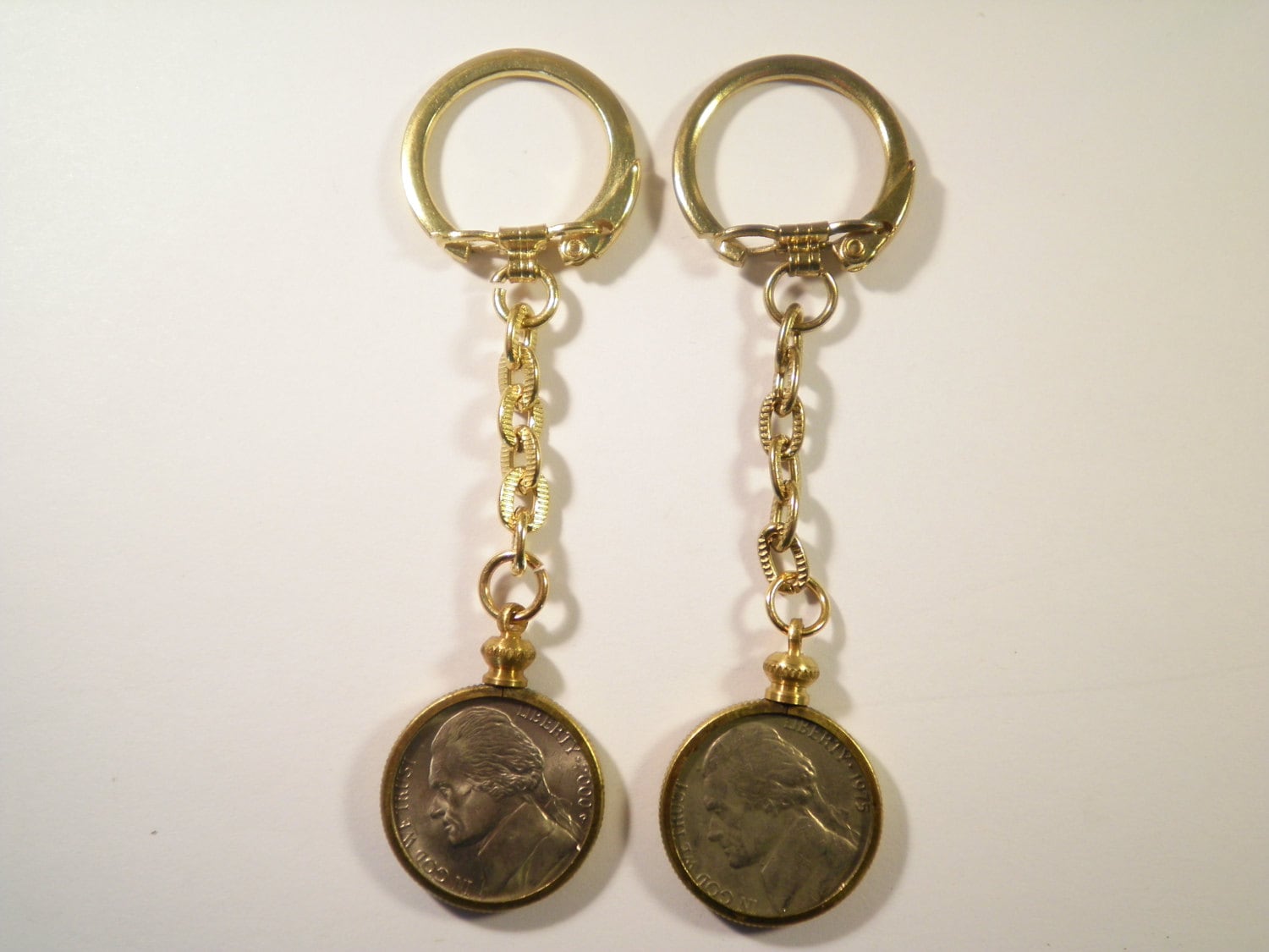 1 Messing Münzhalter Lünette Schlüsselanhänger Mit Us Nickel 1 Messing Münzhalter Lünette Schlüsselanhänger Mit Us Nickel von epicvintagejewelry