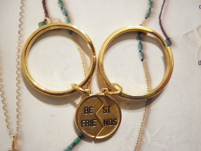 1 Paar Jahrgang Vg Beste Freunde-Schlüsselanhänger 1 Paar Jahrgang Vg Beste Freunde-Schlüsselanhänger von epicvintagejewelry