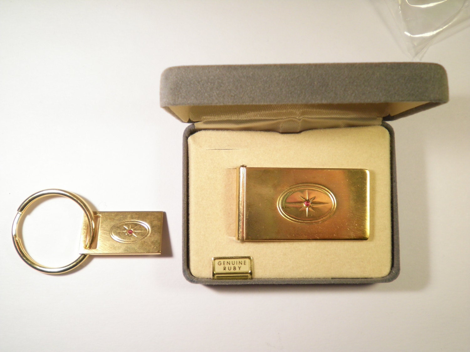 1 Vergoldet Geld-Clip Und Schlüsselring-Set Mit Echten Ruby 1 Vergoldet Geld-Clip Und Schlüsselring-Set Mit Echten Ruby von epicvintagejewelry