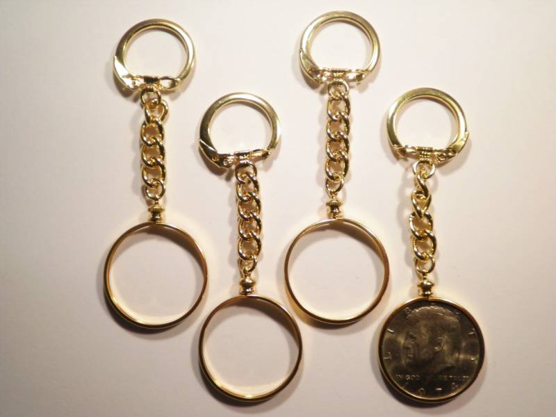 1 Vergoldeter Us-Kennedy Half Dollar Coin Holder Schlüsselanhänger Mit Kennedy Inklusive 1 Vergoldeter Us-Kennedy Half Dollar Coin Holder Schlüsselanhänger Mit Kennedy Inklusive von epicvintagejewelry