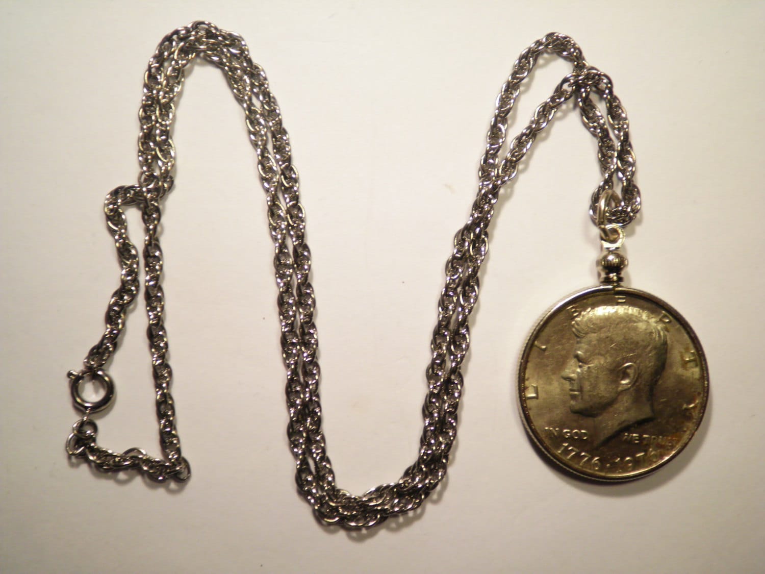 1 Versilberte Kennedy Halber Dollar 24" Halskette Mit Halben von epicvintagejewelry
