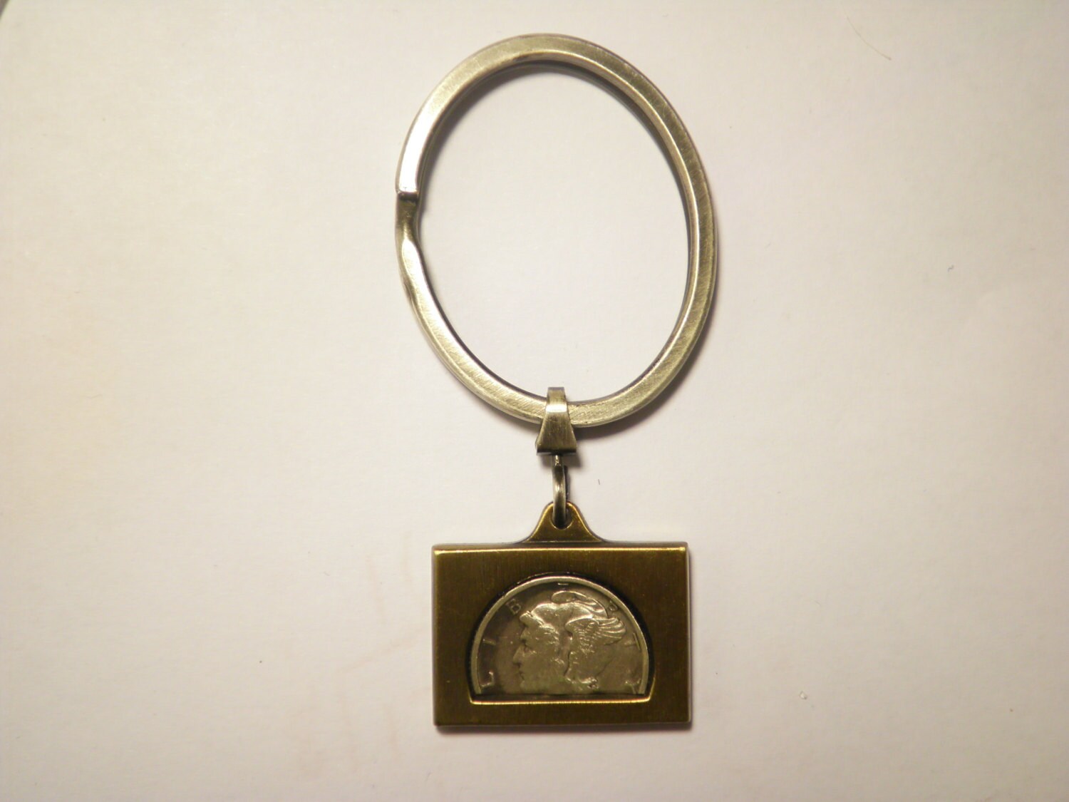 1 Versilberte Mercury Dime Schlüsselanhänger 1 Versilberte Mercury Dime Schlüsselanhänger von epicvintagejewelry