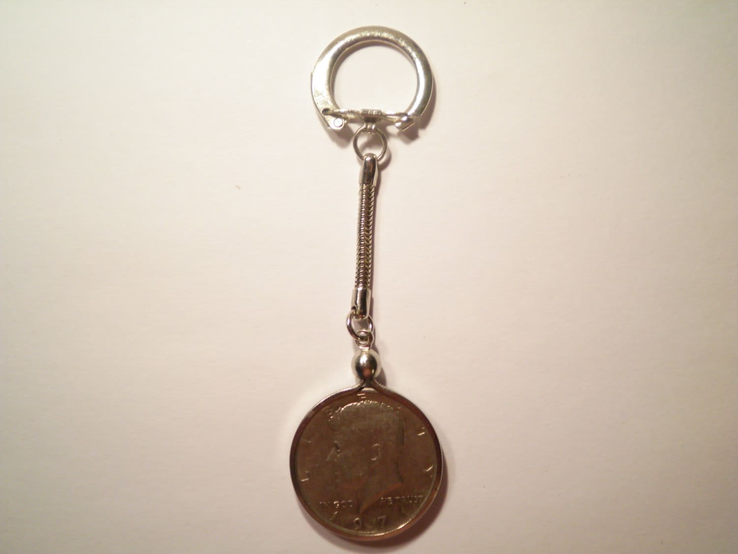 1 Versilberter Kennedy Half Dollar Coin Halter Schlüsselanhänger von epicvintagejewelry