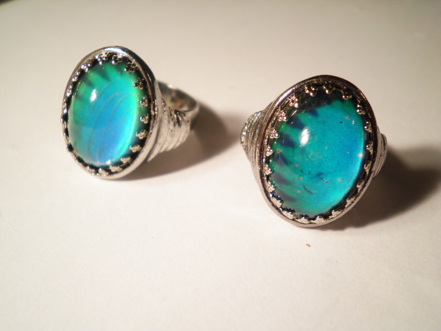 1 Vintage Verstellbarer Silberfarbener Moodring 1 Vintage Verstellbarer Silberfarbener Moodring von epicvintagejewelry