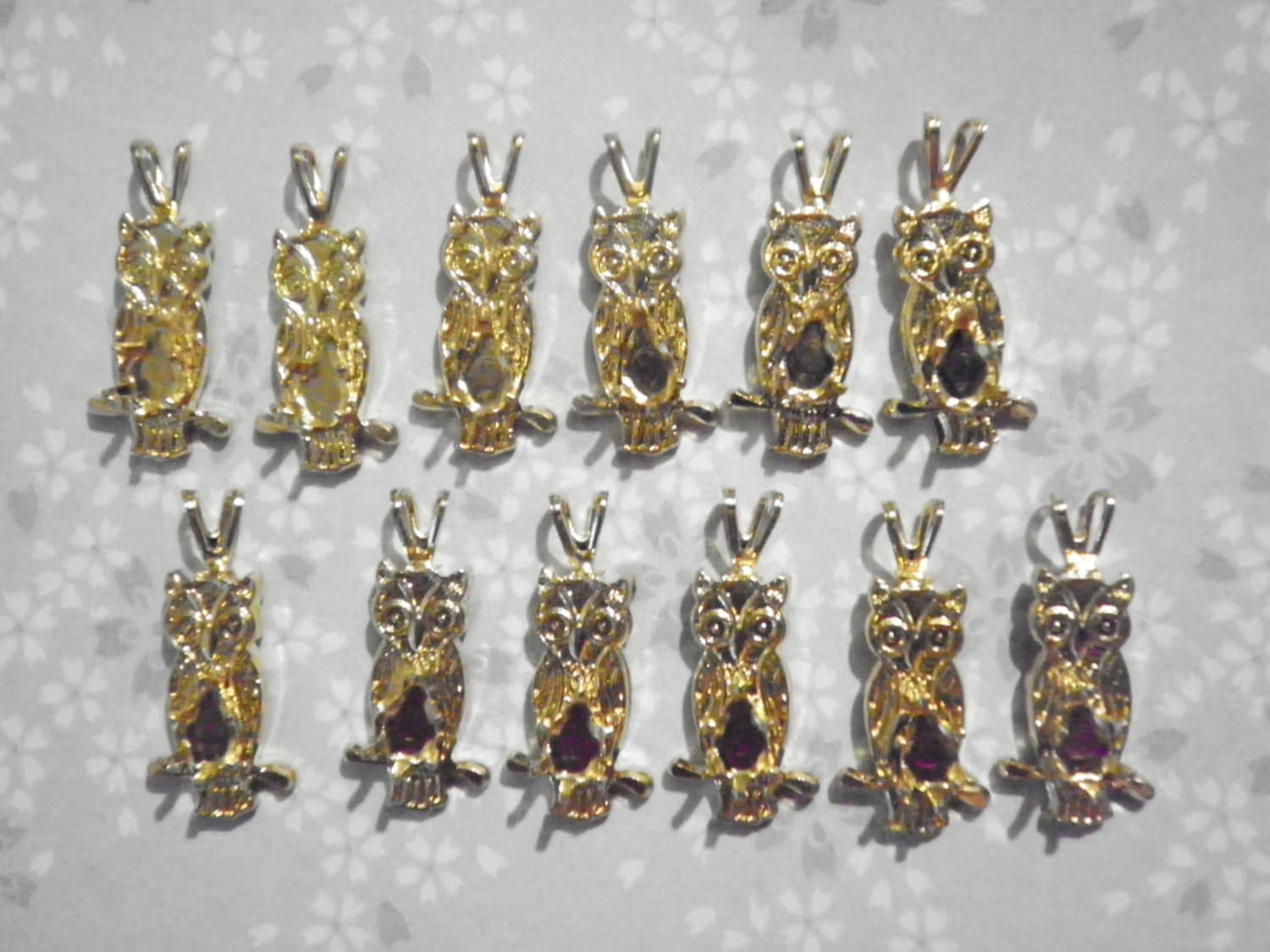 12 Vergoldeten Eule Anhänger Mit 5mm Teardrop-Einstellung 12 Vergoldeten Eule Anhänger Mit 5mm Teardrop-Einstellung von epicvintagejewelry