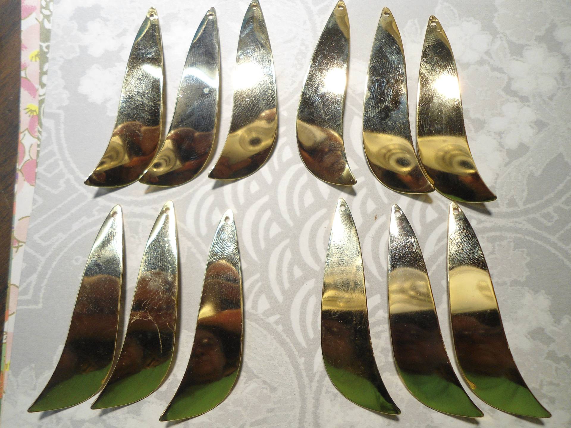 12 Vg Ohrring Baumelt Tropfen Charms-Anhänger 12 Vg Ohrring Baumelt Tropfen Charms-Anhänger von epicvintagejewelry