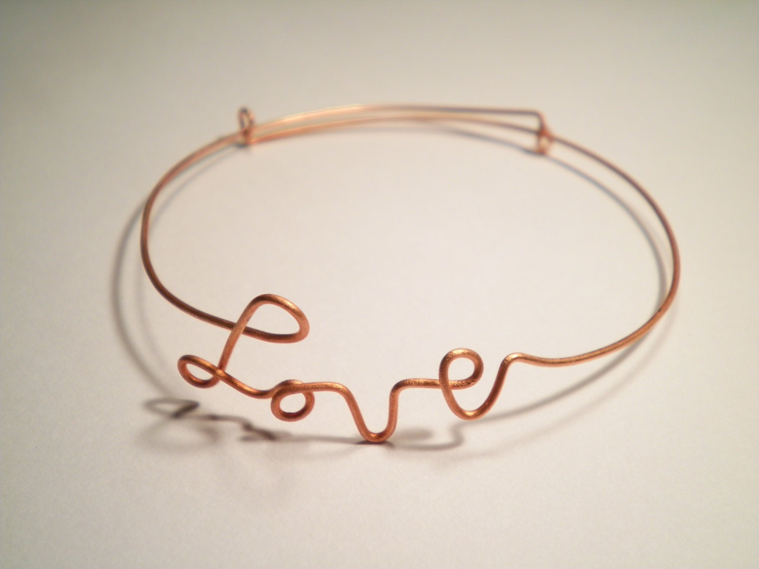 2 Coppercoated Einstellbar Liebe Armbänder 2 Coppercoated Einstellbar Liebe Armbänder von epicvintagejewelry