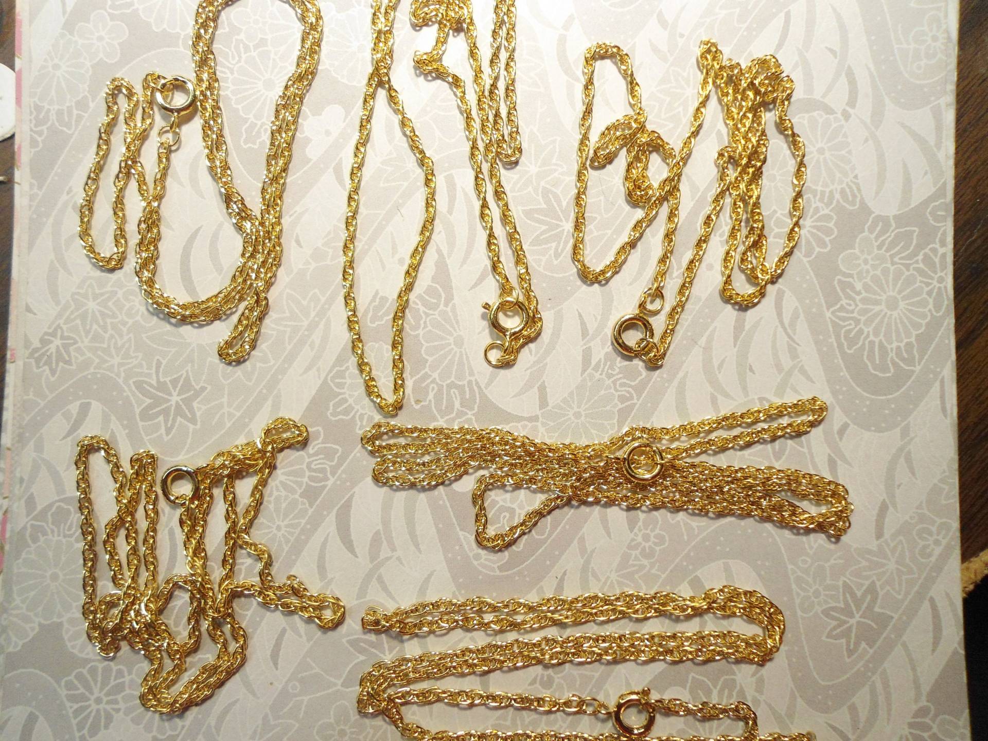 2 Vergoldete 18" Dreifach Panzerketten Halsketten 2 Vergoldete 18" Dreifach Panzerketten Halsketten von epicvintagejewelry