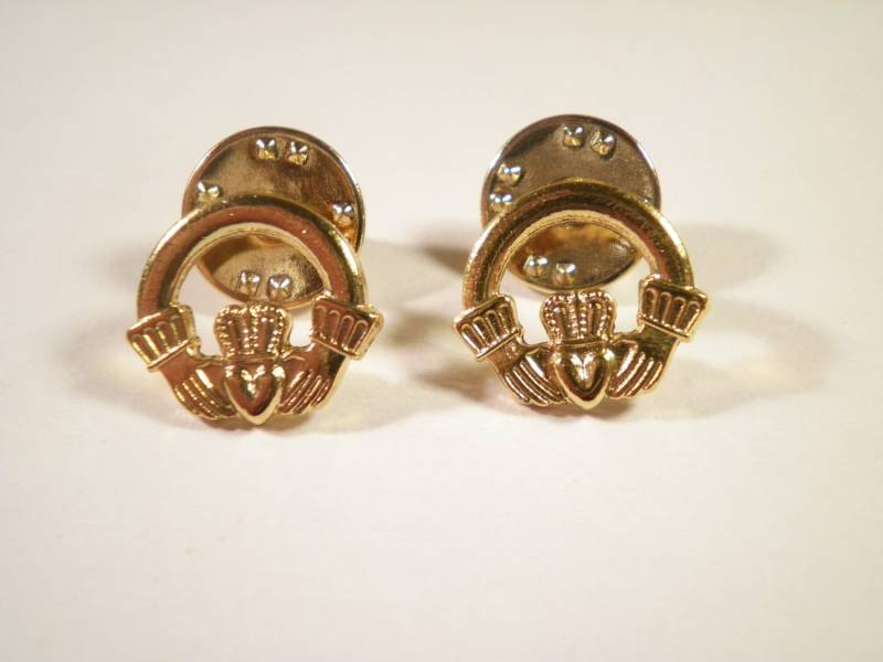2 Vergoldete Claddagh-Pins von epicvintagejewelry