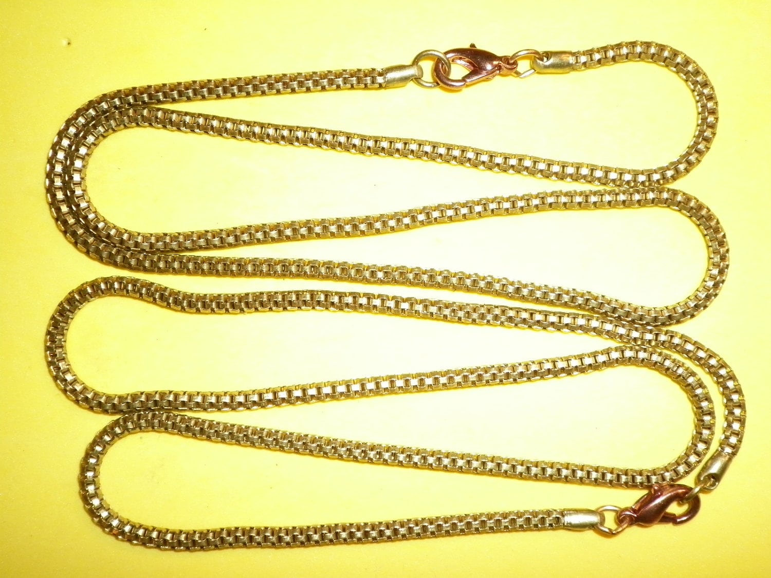 2 Vintage Messing 18" Serpentin Schlauchketten Mit Karabinerverschluss 2 Vintage Messing 18" Serpentin Schlauchketten Mit Karabinerverschluss von epicvintagejewelry