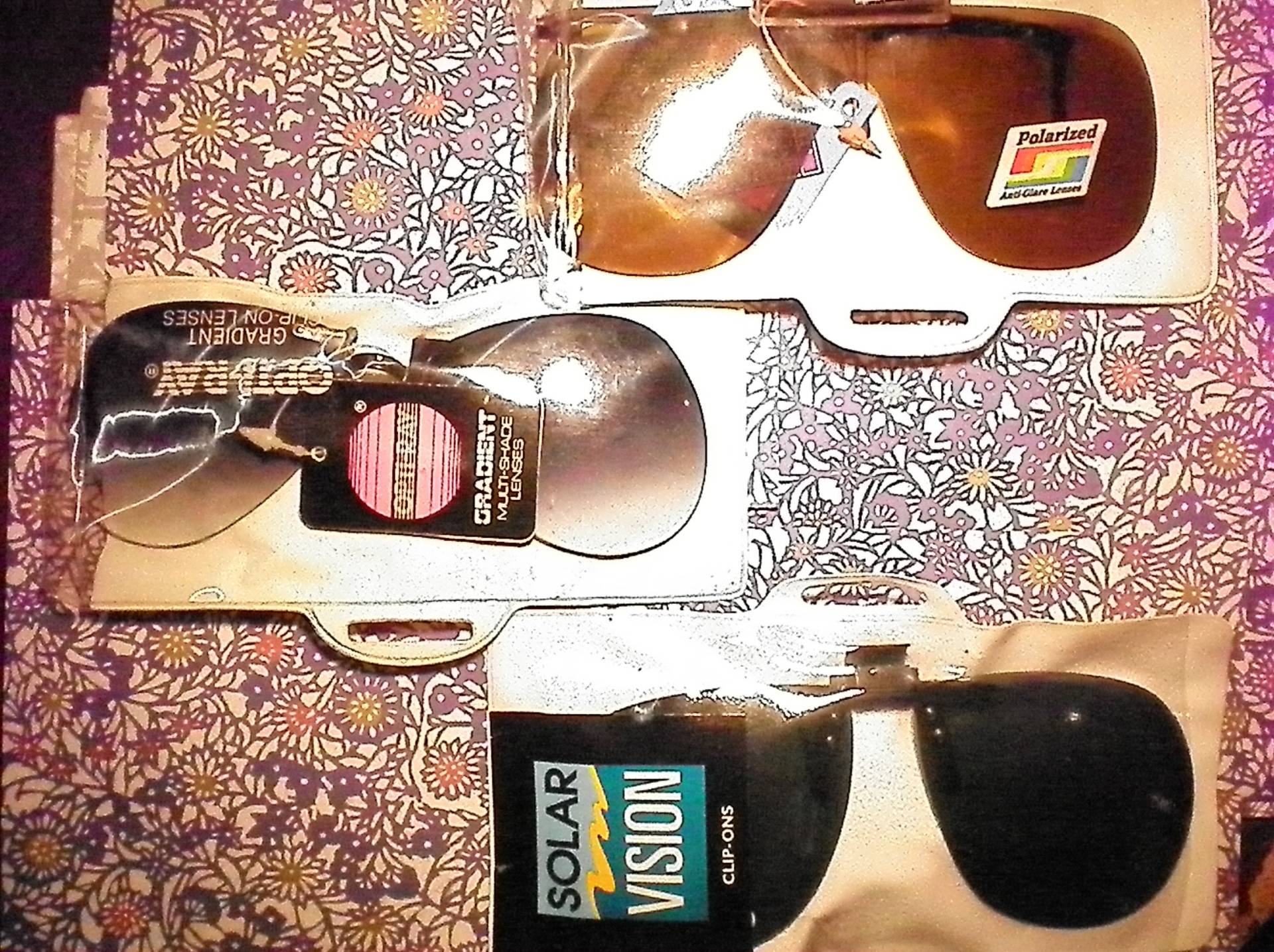 3 Verschiedene Paare Von Sonne Brille Solar Vision Vintage 70Er Jahre Clip Auf Sonnenbrille 3 Verschiedene Paare Von Sonne Brille Solar Vision Vintage 70Er Jahre Clip Auf Sonnenbrille von epicvintagejewelry