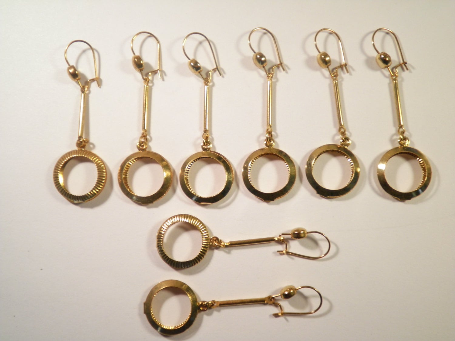 4 Prs. Von Vergoldeten Hoop Baumeln Ohrringe 4 Prs. Von Vergoldeten Hoop Baumeln Ohrringe von epicvintagejewelry