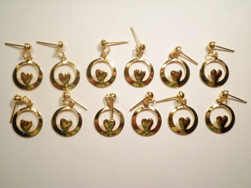 6 Paar Vergoldete Herz in Einem Kreis Ohrringe von epicvintagejewelry