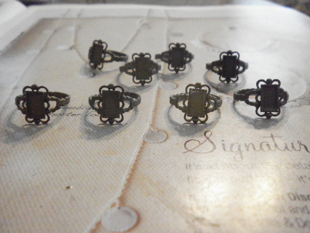 8 Messing 17mm Mini Ring Charms 8 Messing 17mm Mini Ring Charms von epicvintagejewelry