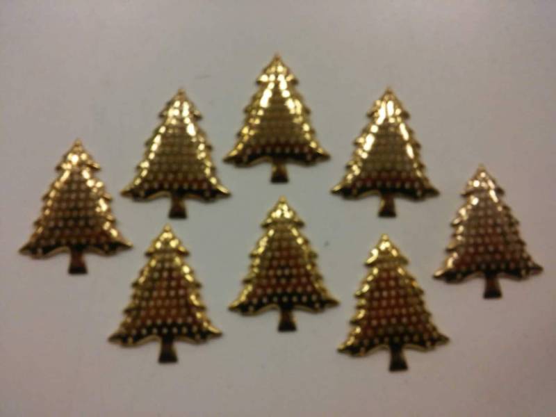 8 Vergoldete Weihnachtsbaum Charms Anhänger von epicvintagejewelry