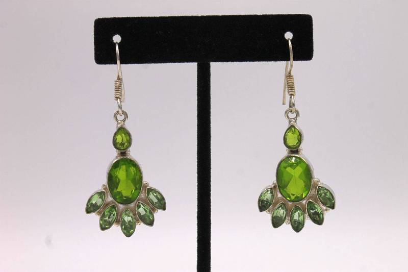 sterling Silber Und Peridot Ohrringe sterling Silber Und Peridot Ohrringe von ercubed